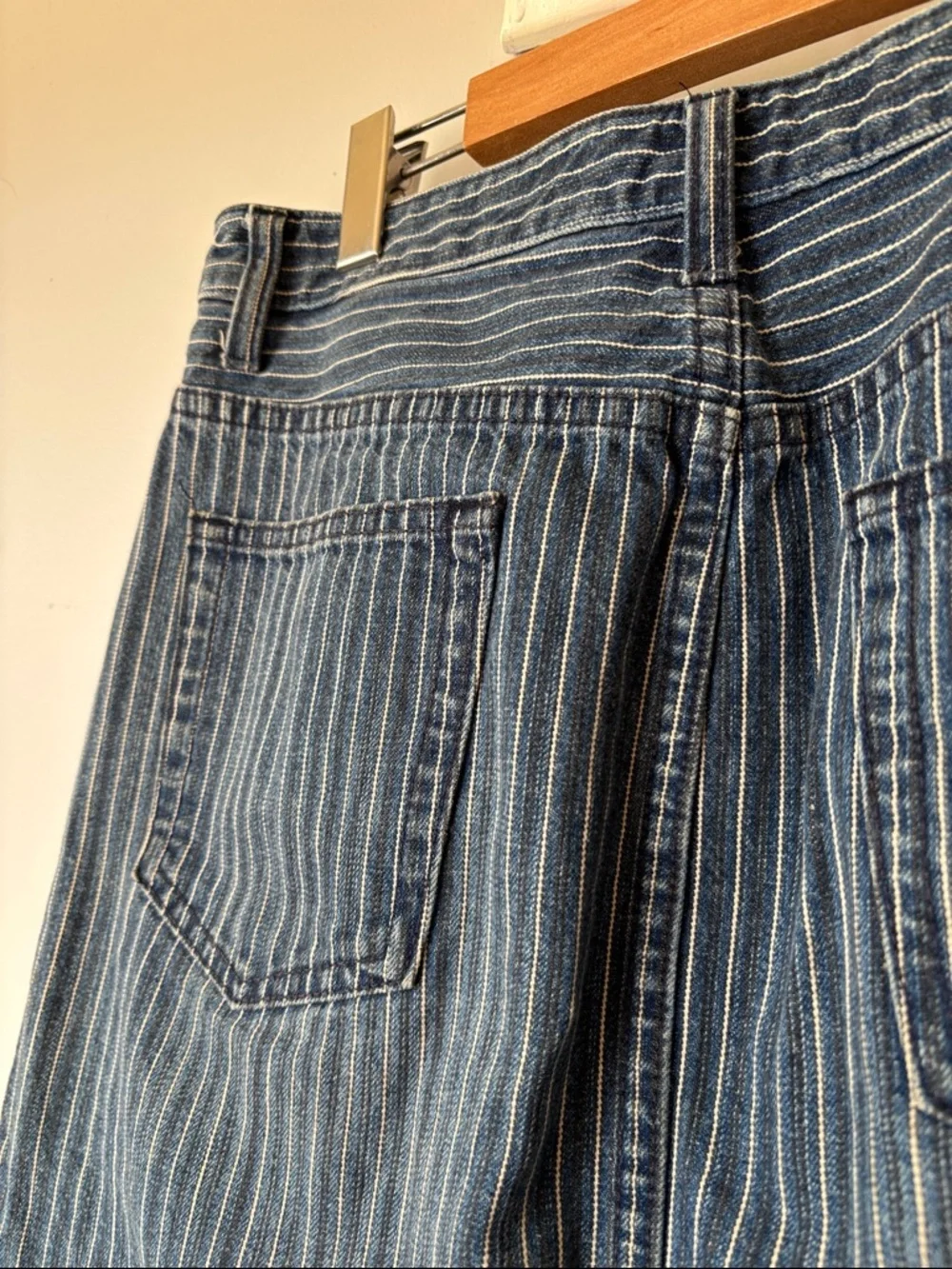 Vintage Y2K GAP Striped Denim Pencil Skirt Blue Slit Mid Rise Size M ( Size 6) - Picture 9 of 11